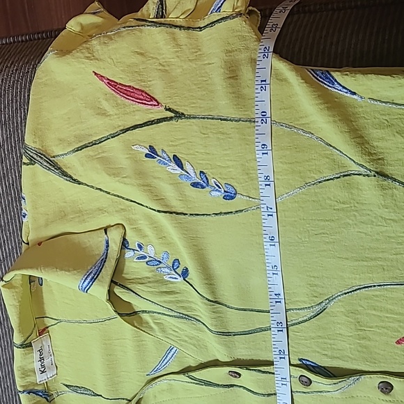 Kindred Embroidered Blouse - Picture 10 of 12